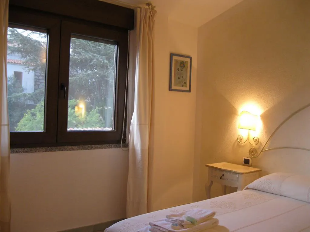 Hotel Sorgente Aglientu 3*,