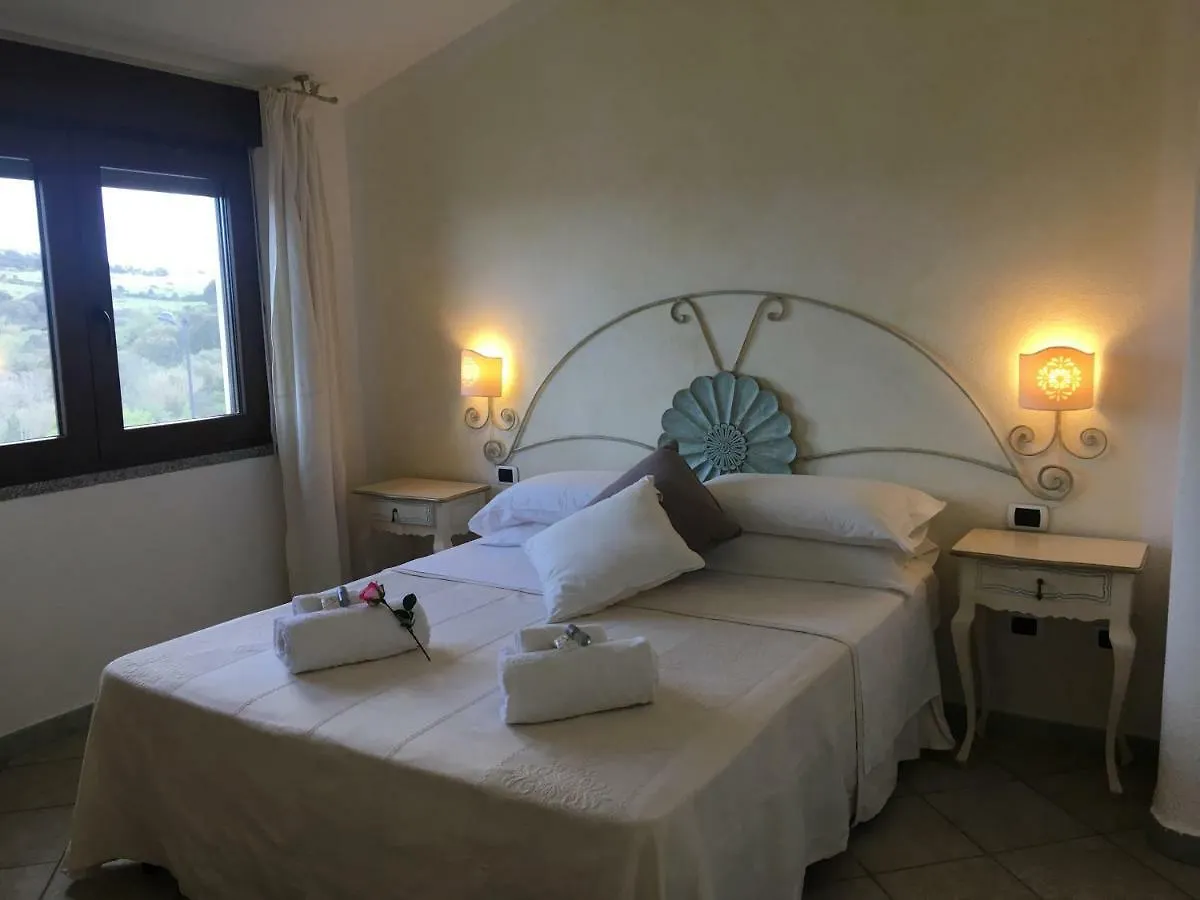 Hotel Sorgente Aglientu 3*,